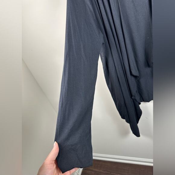 NWT Barefoot Dreams Size 2X Luxe Milk Jersey Calypso Wrap Black - Picture 5 of 6